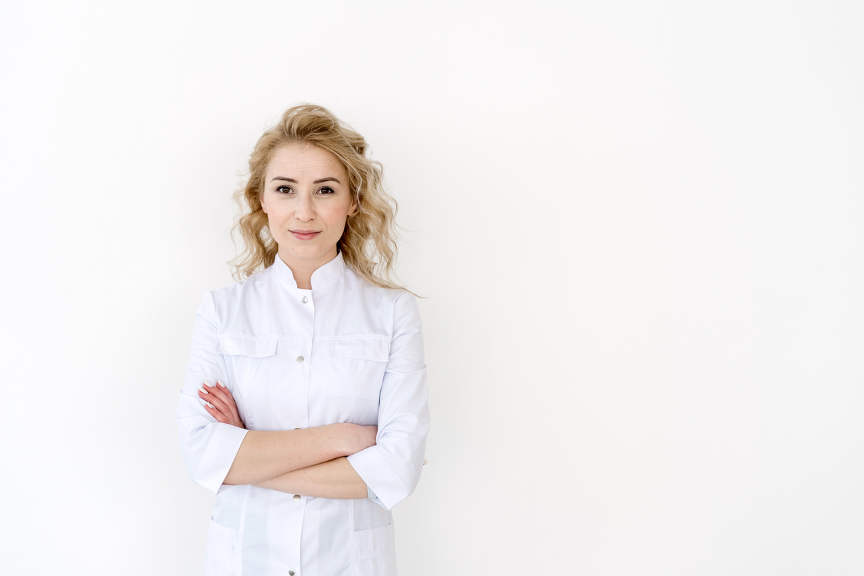 Cosmetic Doctor, Dermatologist & Plastic Surgeon – what’s the difference? 